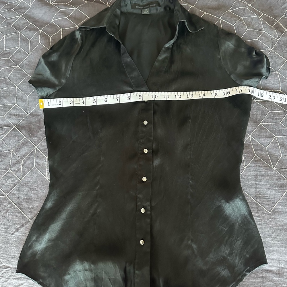 Express Button Front Blouse Size M - image 6